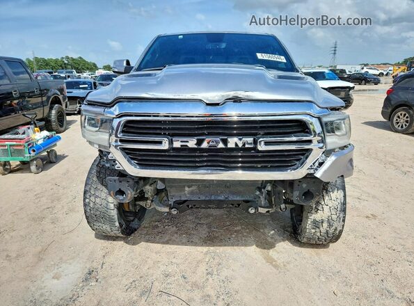 1C6SRFJT7MN650504 2021 RAM 1500 Серебряный Вид спереди