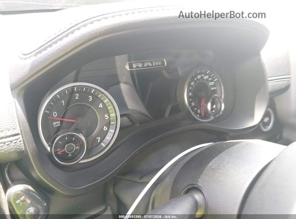 1C6SRFJT7MN653340 2021 RAM 1500 Black 360 interior view