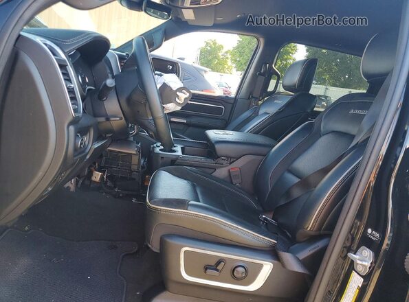 1C6SRFJT7PN522137 2023 RAM 1500 Черный Вид салона спереди