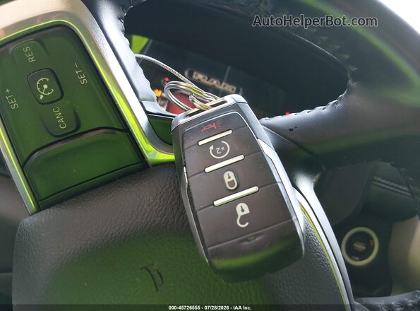 1C6SRFJT8MN793798 2021 RAM 1500 Бордовый Вид панели приборов