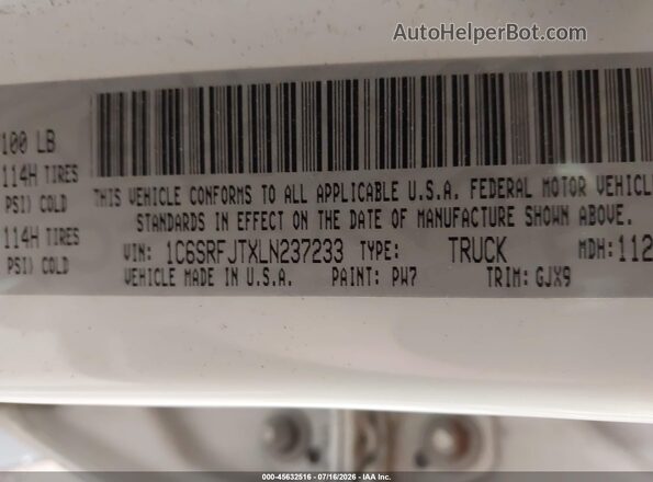 1C6SRFJTXLN237233 2020 RAM 1500 White Widok komory silnika