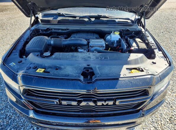 1C6SRFJTXNN130122 2022 RAM 1500 Черный Вид задней части салона