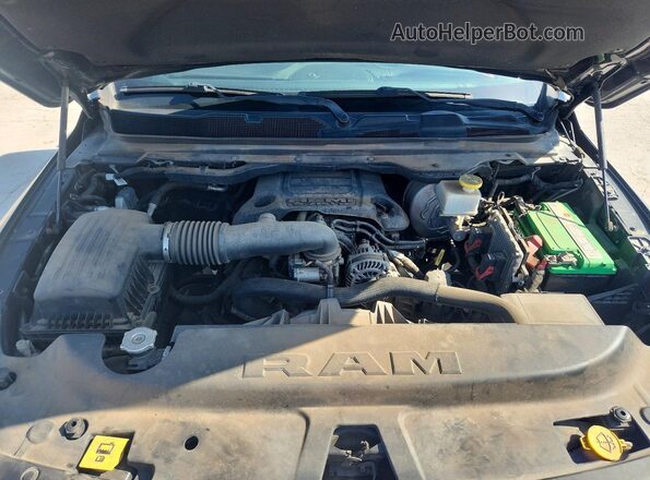 1C6SRFKT7KN627641 2019 RAM 1500 Black Widok wnętrza z tyłu