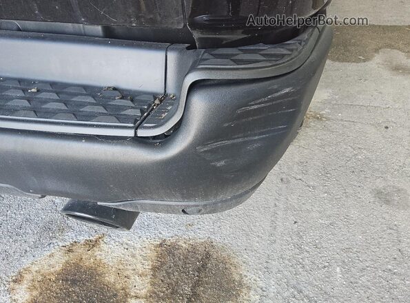 1C6SRFLM4LN270380 2020 RAM 1500 Black 