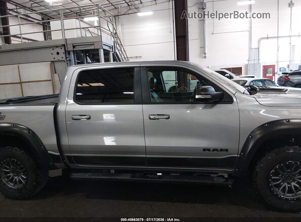 1C6SRFLM7LN230892 2020 RAM 1500 Silver Vista interior trasera