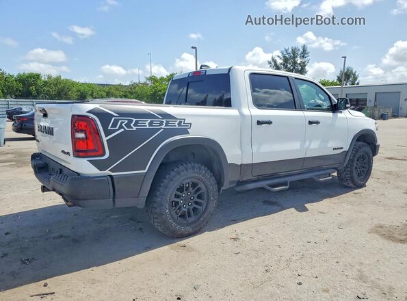 1C6SRFLP0SN609368 2025 RAM 1500 Белый Задняя правая четверть
