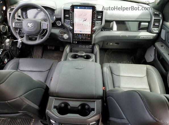 1C6SRFLP0SN766866 2025 RAM 1500 Gray Vista del salpicadero