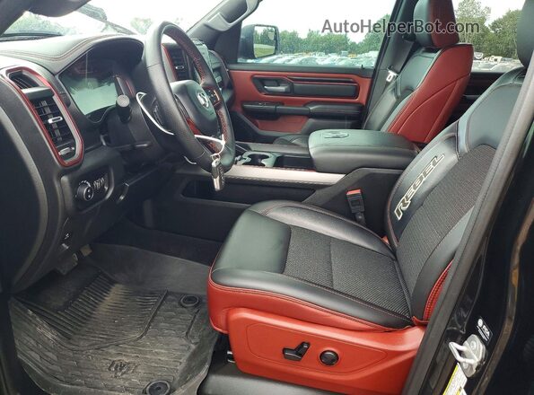 1C6SRFLP4SN606313 2025 RAM 1500 Black Widok wnętrza z przodu