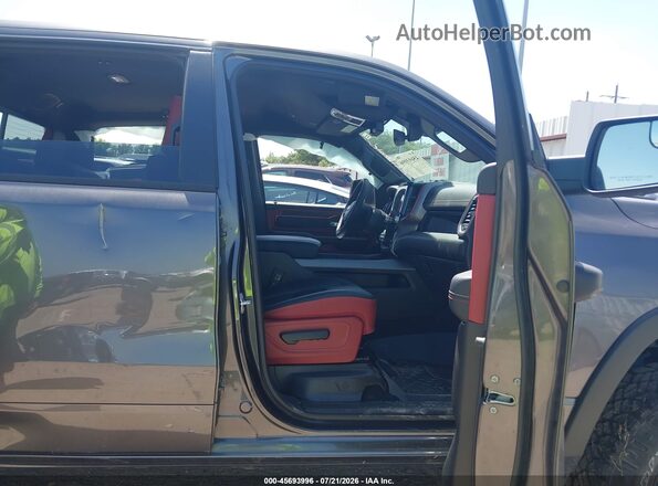 1C6SRFLP4TN264492 2026 RAM 1500 Gray Front interior view
