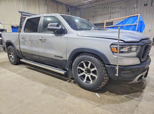 1C6SRFLT2KN541796 2019 RAM 1500 Silver Delantero derecho