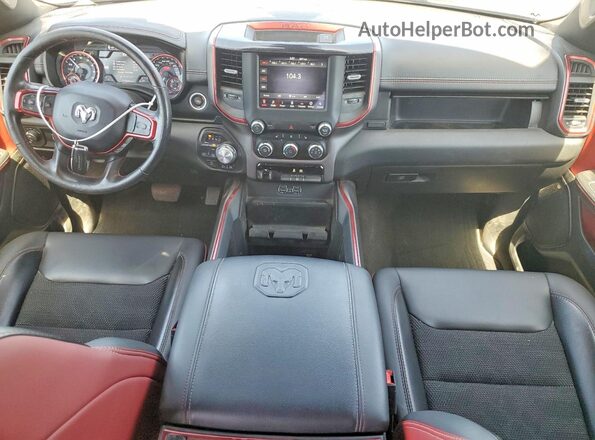 1C6SRFLT8LN164070 2020 RAM 1500 Charcoal Вид панелі приладів