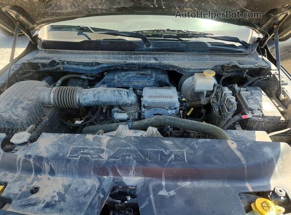 1C6SRFLT8RN168662 2024 RAM 1500 Black Vista interior trasera