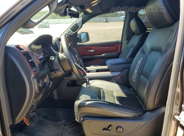 1C6SRFLTXMN760833 2021 RAM 1500 Gray Вид салону спереду