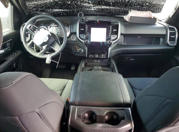 1C6SRFMP1SN632107 2025 RAM 1500 Белый Вид панели приборов