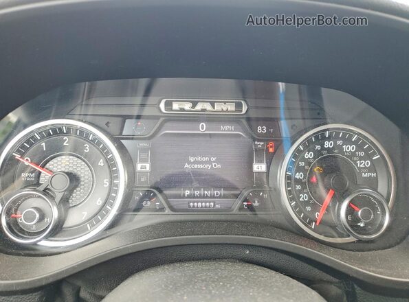 1C6SRFMT2KN665033 2019 RAM 1500 White Vista del cuadro de instrumentos