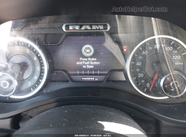 1C6SRFMT3KN911779 2019 RAM 1500 Серебряный Вид задних сидений
