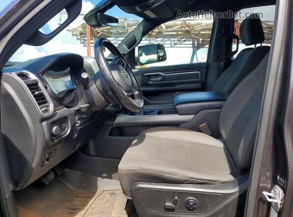 1C6SRFMT5MN663666 2021 RAM 1500 Gray Вид салону спереду