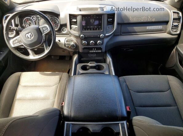 1C6SRFMT5MN663666 2021 RAM 1500 Gray Вид панелі приладів