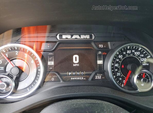 1C6SRFMT7NN391073 2022 RAM 1500 Charcoal Vista del cuadro de instrumentos