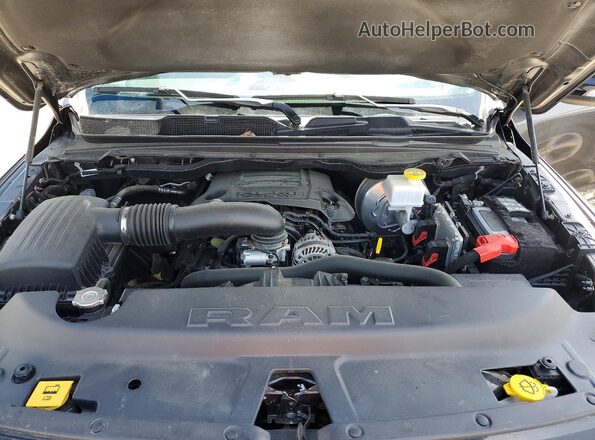 1C6SRFMT7NN391073 2022 RAM 1500 Charcoal Vista interior trasera