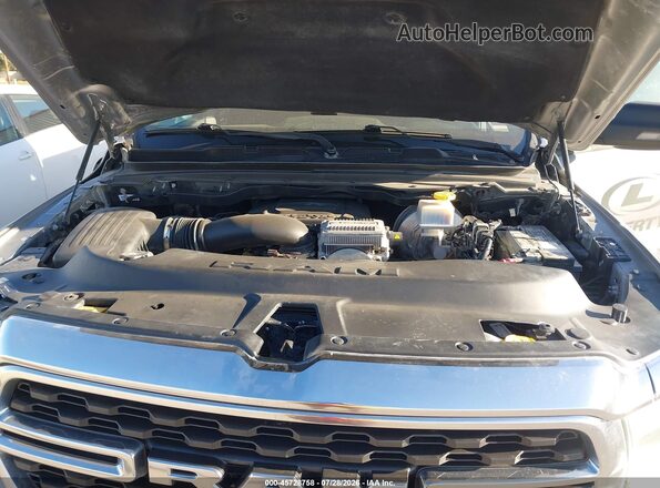 1C6SRFMT7PN593818 2023 RAM 1500 Silver Vista del compartimento del motor