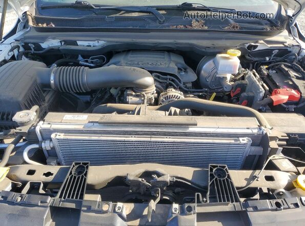 1C6SRFMT8LN326312 2020 RAM 1500 White უკანა სალონის ხედი