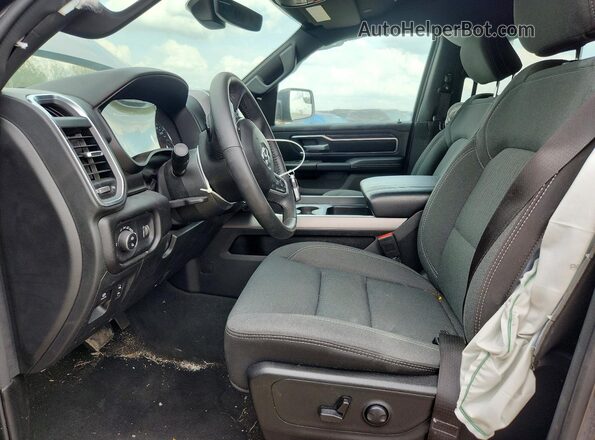 1C6SRFMT8RN139337 2024 RAM 1500 Gray წინა სალონის ხედი