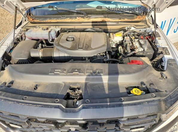 1C6SRFNP7SN545729 2025 RAM 1500 Белый Вид задней части салона