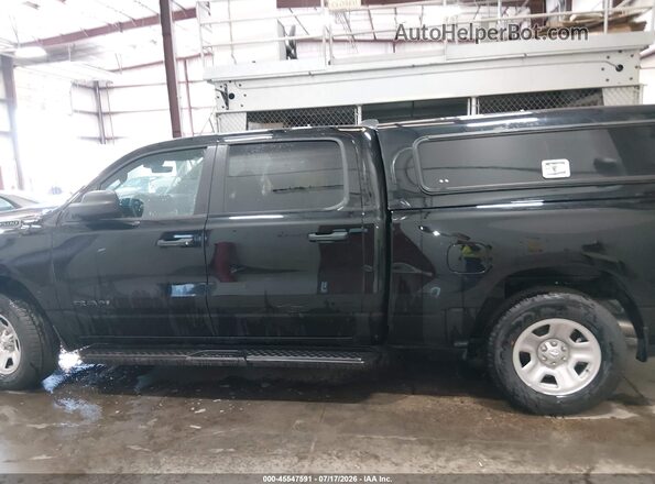 1C6SRFNP9TN224745 2026 RAM 1500 Черный Вид задней части салона