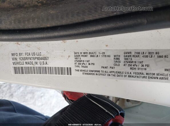 1C6SRFNT6PN544057 2023 RAM 1500 White Widok komory silnika