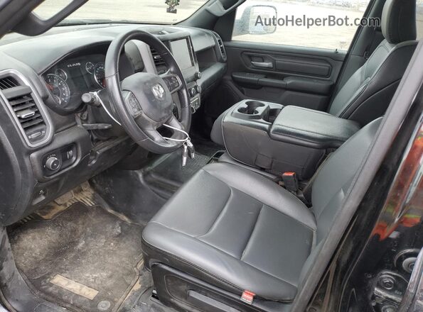 1C6SRFNTXRN110193 2024 RAM 1500 Black Vista interior delantera