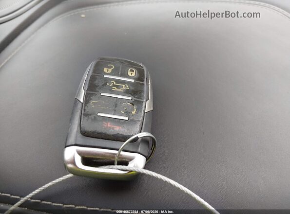 1C6SRFPT4LN156607 2020 RAM 1500 Gray Widok deski rozdzielczej