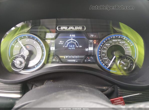 1C6SRFPT4LN156607 2020 RAM 1500 Gray Widok tylnych siedzeń