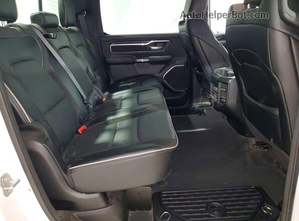 1C6SRFRT0RN202245 2024 RAM 1500 White Widok tylnych siedzeń