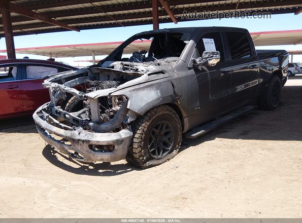 1C6SRFTT0LN259903 2020 RAM 1500 Gray წინა მარცხენა ხედი სამი მეოთხედიდან