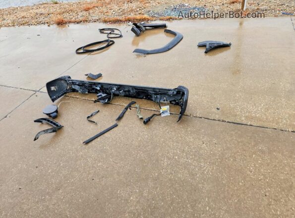 1C6SRFU97MN717134 2021 RAM 1500 Gray Engine compartment view