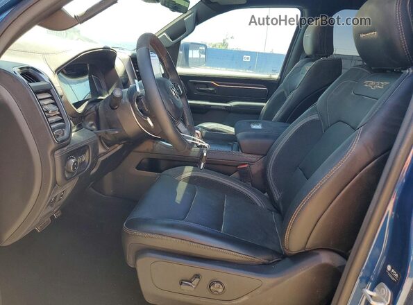 1C6SRFU9XRN201387 2024 RAM 1500 Синий Вид салона спереди