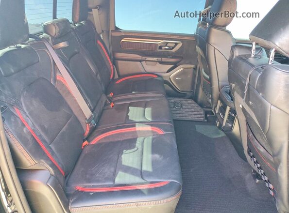 1C6SRFUP3SN602915 2025 RAM 1500 Black Rear seats view