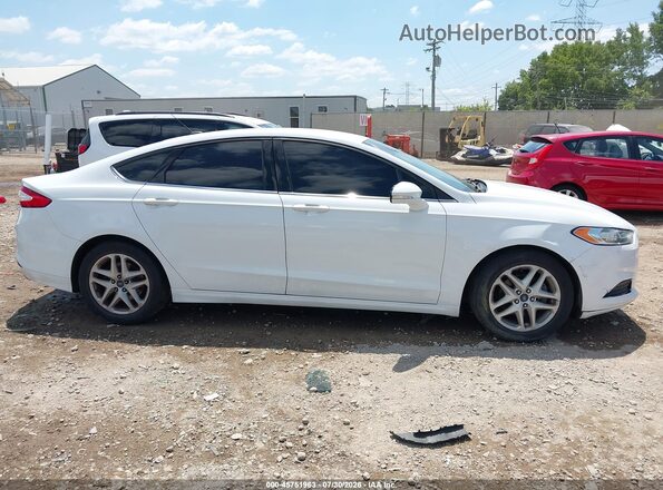 1FA6P0HD2G5129955 2016 FORD FUSION White Vista interior trasera