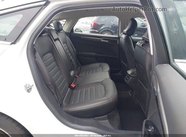 1FA6P0HD7G5101696 2016 FORD FUSION Белый 