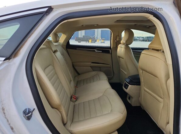 1FA6P0HD8G5115333 2016 FORD FUSION White Вид задніх сидінь