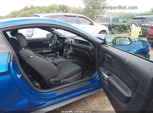 1FA6P8AM0H5276785 2017 FORD MUSTANG Blue Front interior view