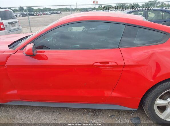 1FA6P8AM2H5276853 2017 FORD MUSTANG Red Widok wnętrza z tyłu