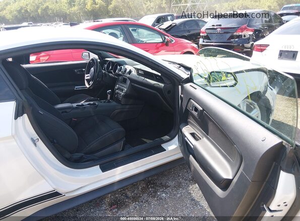 1FA6P8AM4H5230585 2017 FORD MUSTANG White Вид салону спереду