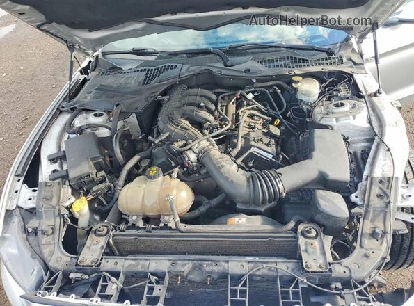 1FA6P8AM4H5343582 2017 FORD MUSTANG Серебряный Вид задней части салона