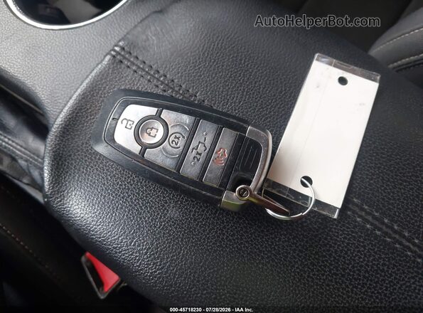 1FA6P8AM5G5210084 2016 FORD MUSTANG Green Vista del salpicadero
