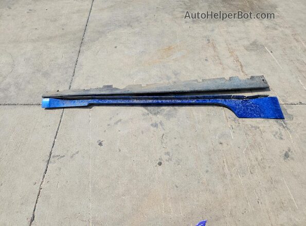 1FA6P8AM5H5330002 2017 FORD MUSTANG Blue ძრავის განყოფილების ხედი