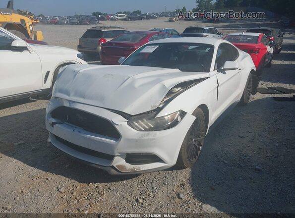 1FA6P8AM8G5288732 2016 FORD MUSTANG Белый Передняя левая четверть