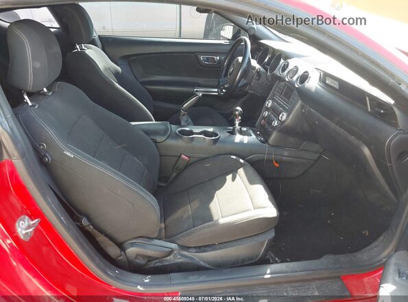 1FA6P8AM9G5271311 2016 FORD MUSTANG Red Widok wnętrza z przodu