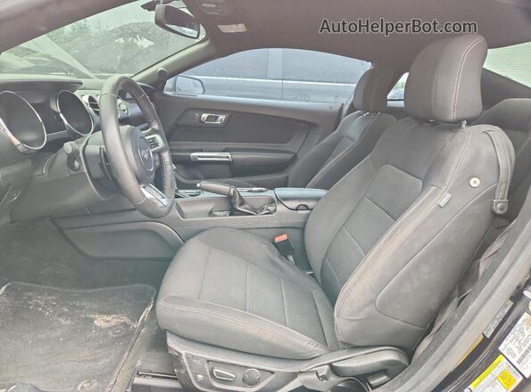 1FA6P8AMXH5314832 2017 FORD MUSTANG Black Widok wnętrza z przodu